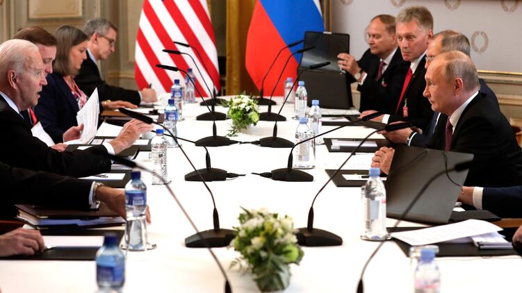 Переговоры делегаций Байдена и Путина в Женеве. Фото - сайт Кремля