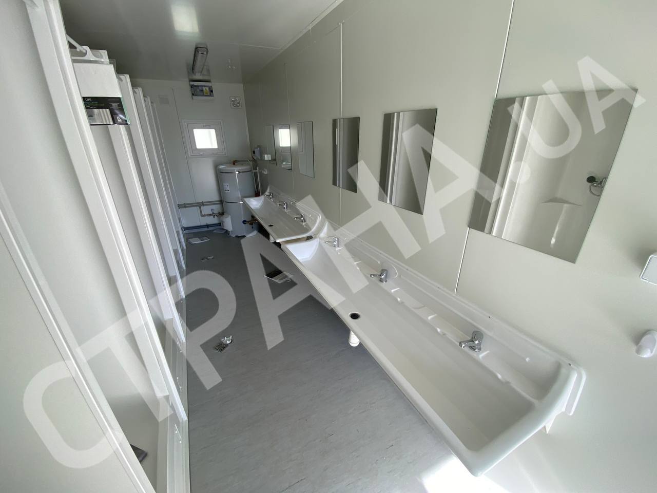 В Бородянке собирают модульные дома для потерявших жилье