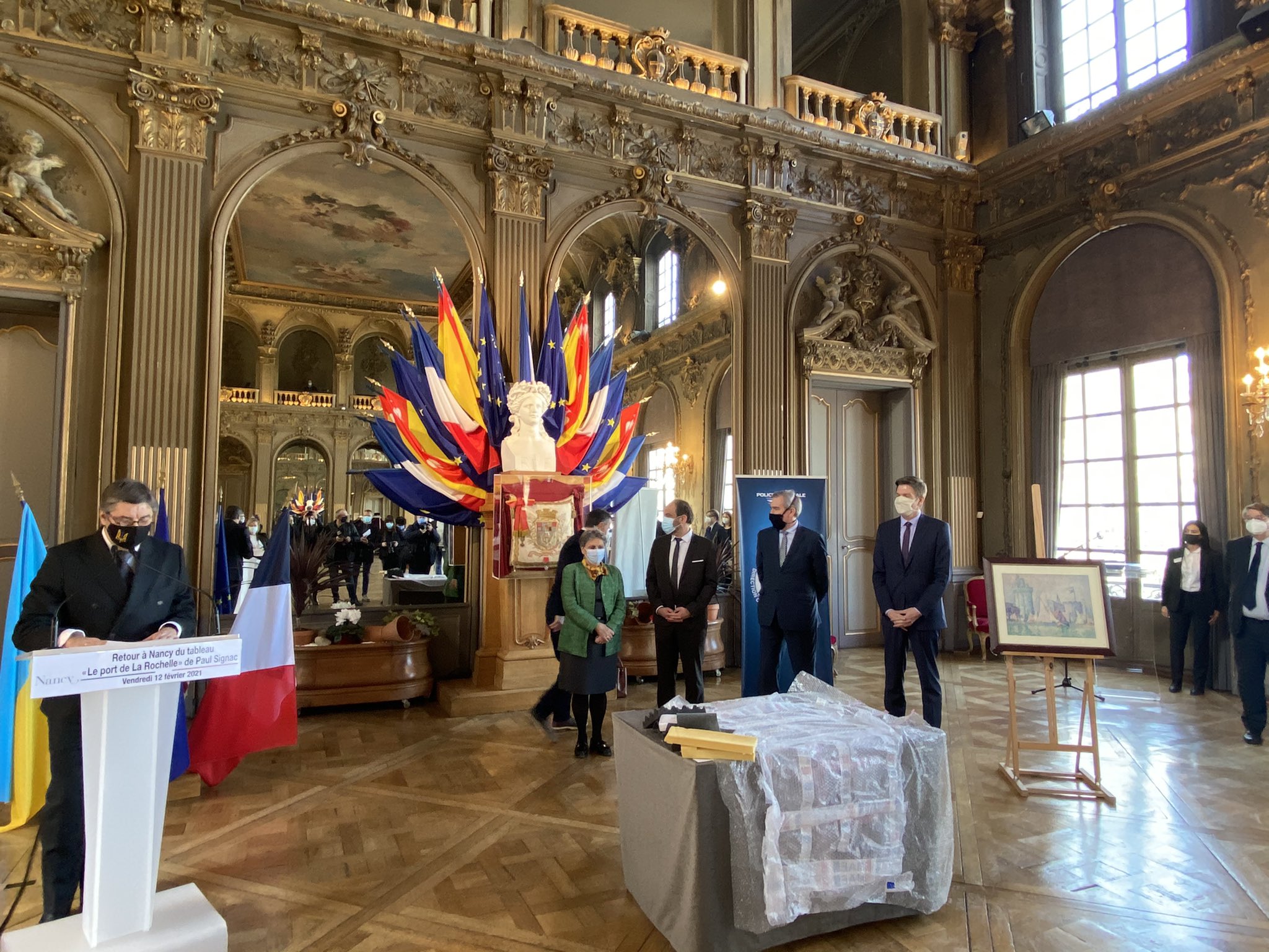 Украина завершила передачу Франции картины художника Поля Синьяка