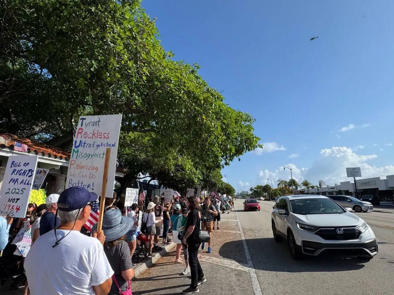 Фото (2) акции протеста. Источник - Телеграм